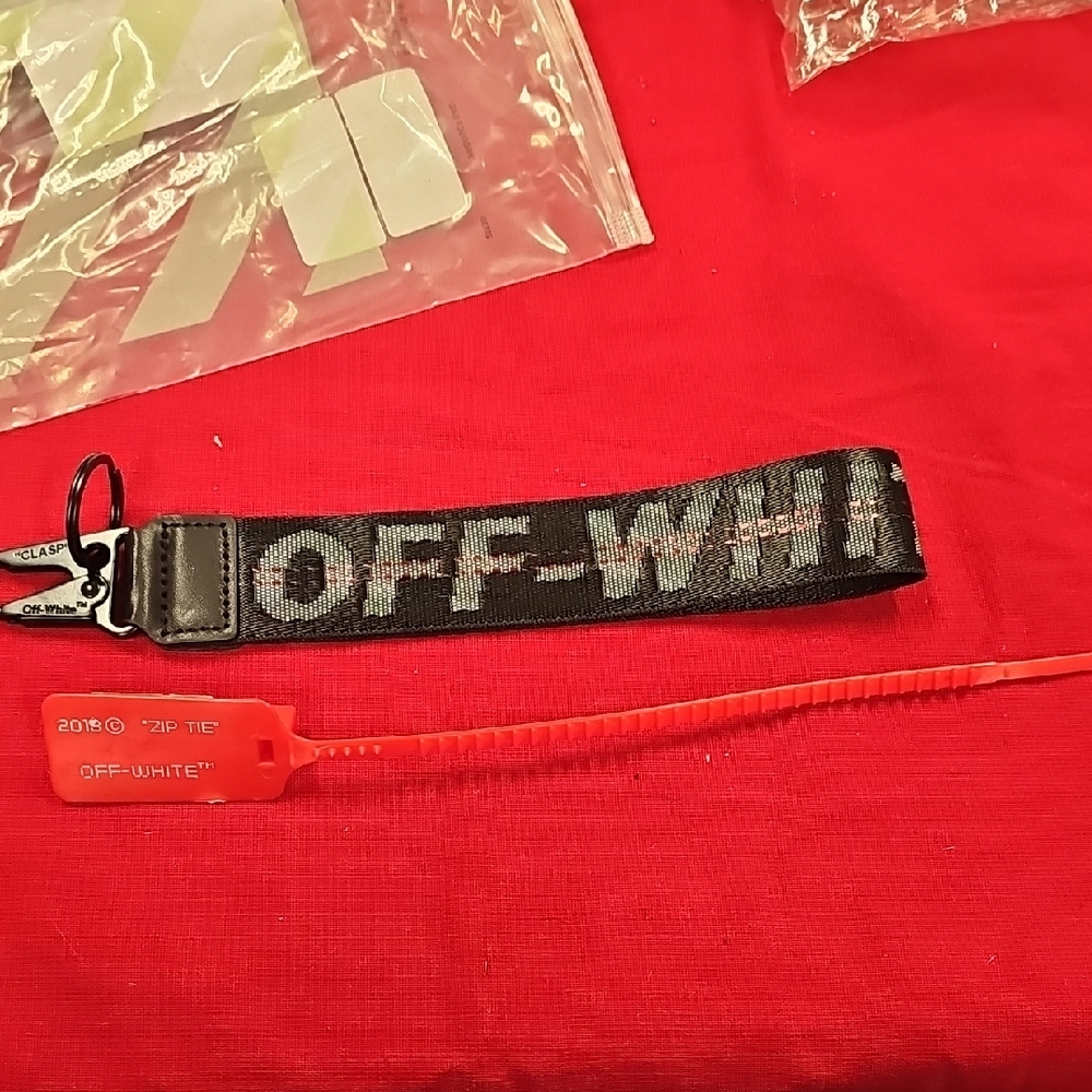 Off-White Black Keychain with Red Zip Tie